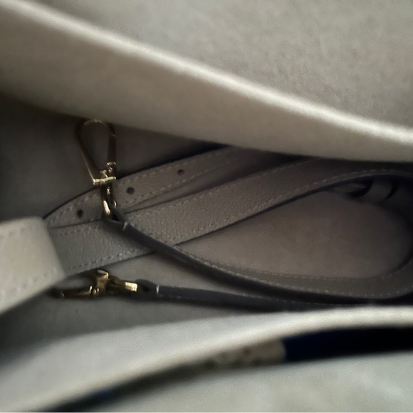 Louis Vuitton Petite Palias in Dove&Cream - Picture 5 of 6